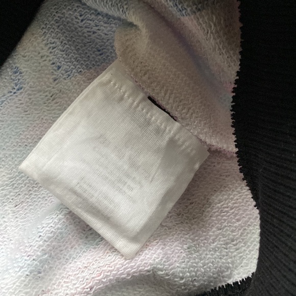 Young Versace Baroque Multi Color Sweater size 8 kids in worn once. - Picture 7 of 8